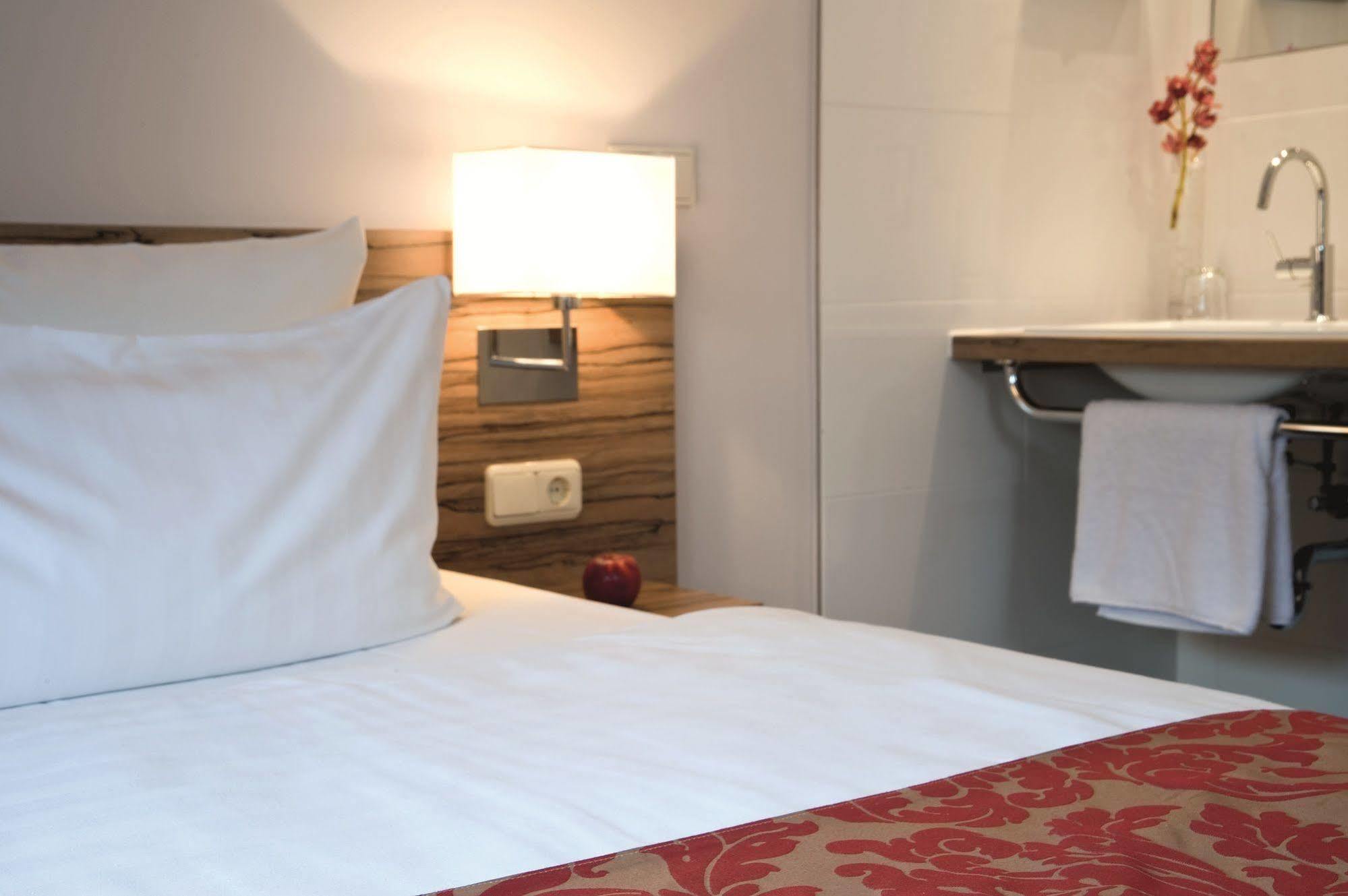 Hotel Wetterstein München Rum bild